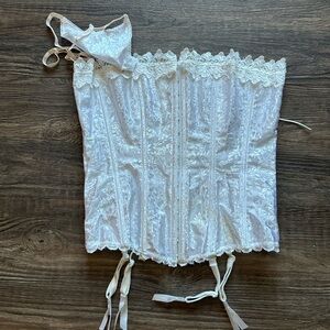 Frederick’s of Hollywood Bridal Jacquard Elegant White Lace Corset
36 Large